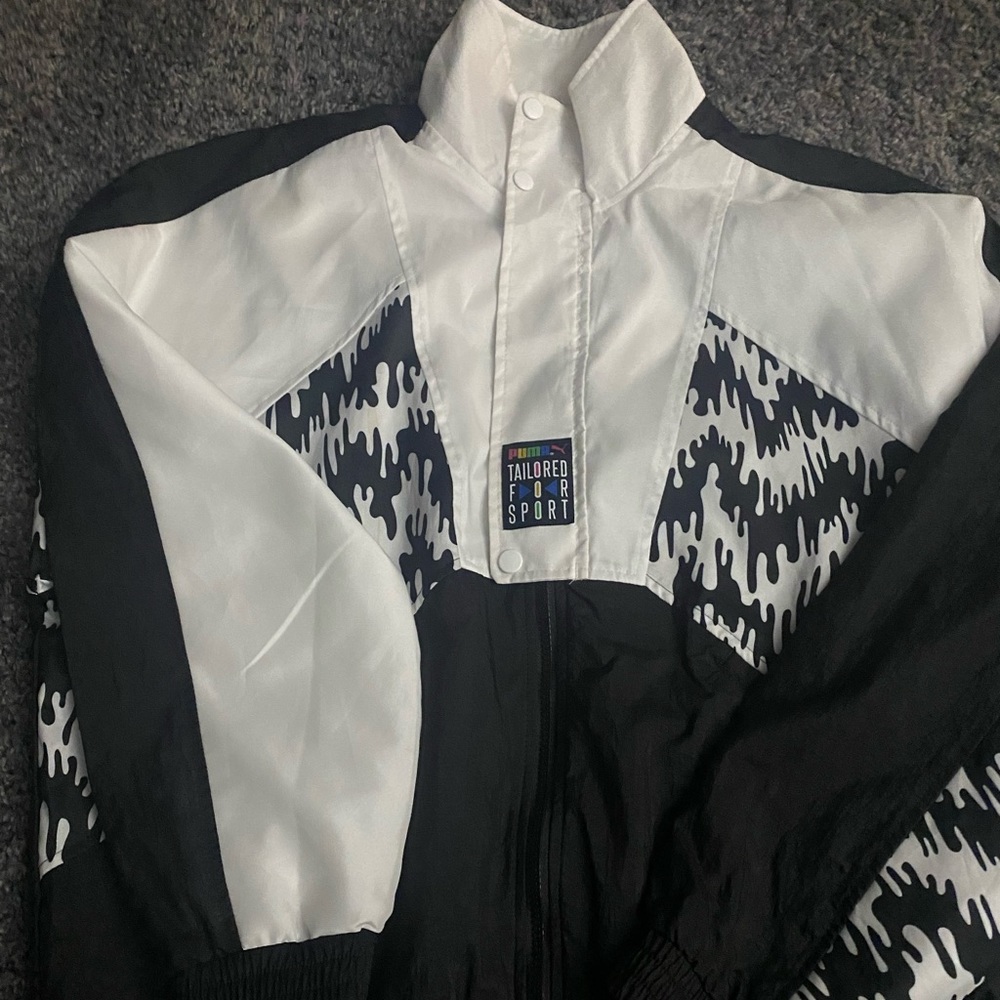 Puma Zip Up Jacket 🧥